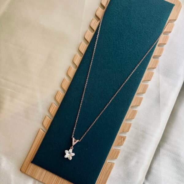 Star Pendant Necklace - Image 2