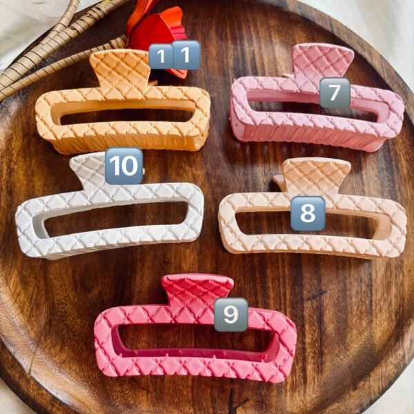 Pretty Perfect Claw - Image 6