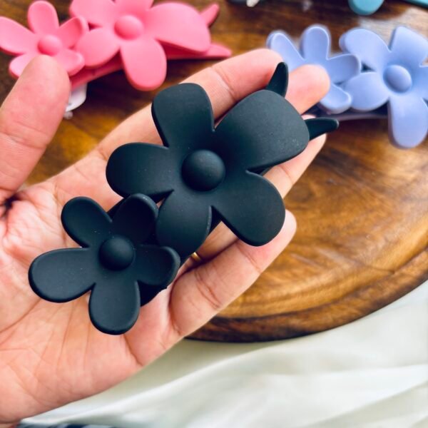 Premium Flowers Clutch - Image 4