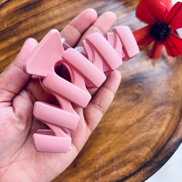Trending Matte Claw - Image 3